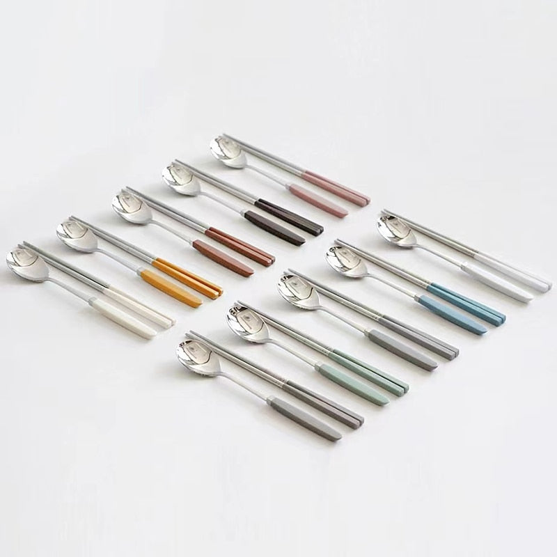 Chopsticks and Spoons Set Akaro