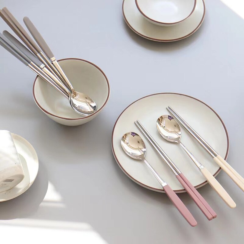 Chopsticks and Spoons Set Akaro