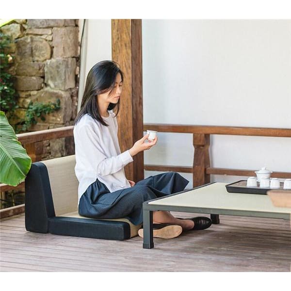 Chair Tokoname ( 2 colors)