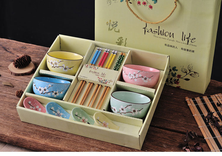 4 Bowls, 4 pairs of Chopsticks and 4 Spoons Set Mita (5 Colors)