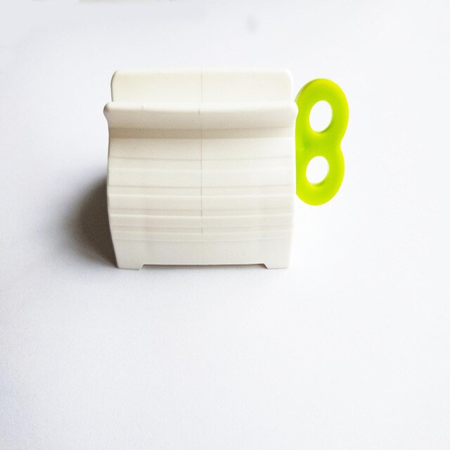 Toothpaste Roll Saitama (3 Colors)