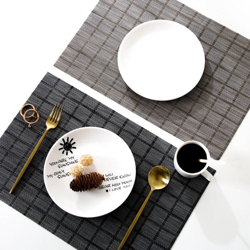 Table Mat Masako ( 2 colors and 2, 4 or 6 units)