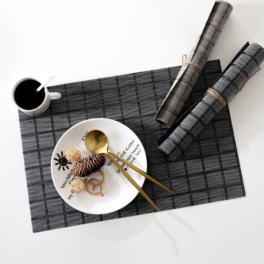 Table Mat Masako ( 2 colors and 2, 4 or 6 units)