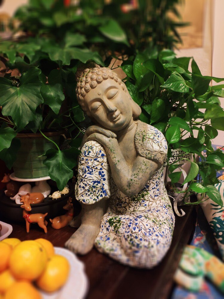 Buddha Statue Hanami