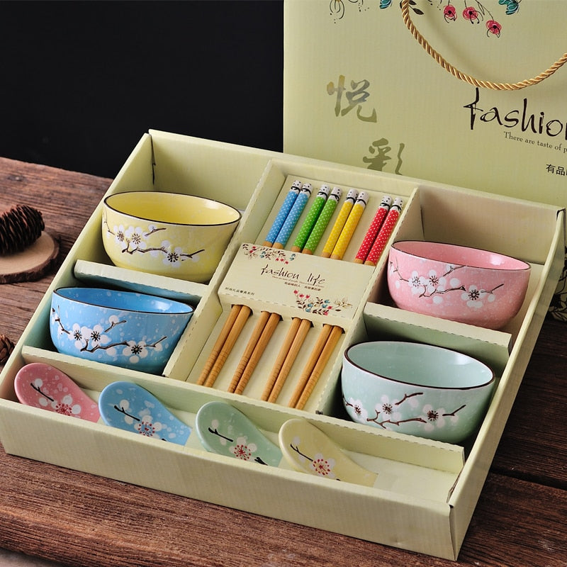 4 Bowls, 4 pairs of Chopsticks and 4 Spoons Set Mita (5 Colors)