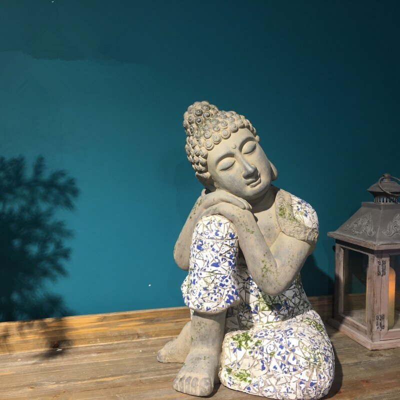 Buddha Statue Hanami