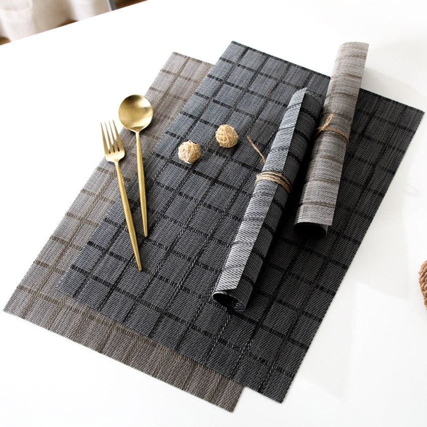 Table Mat Masako ( 2 colors and 2, 4 or 6 units)